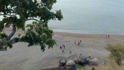 Pantai Panmuti Desa Noelbaki Kecamatan Kupang Tengah Kabupaten Kupang