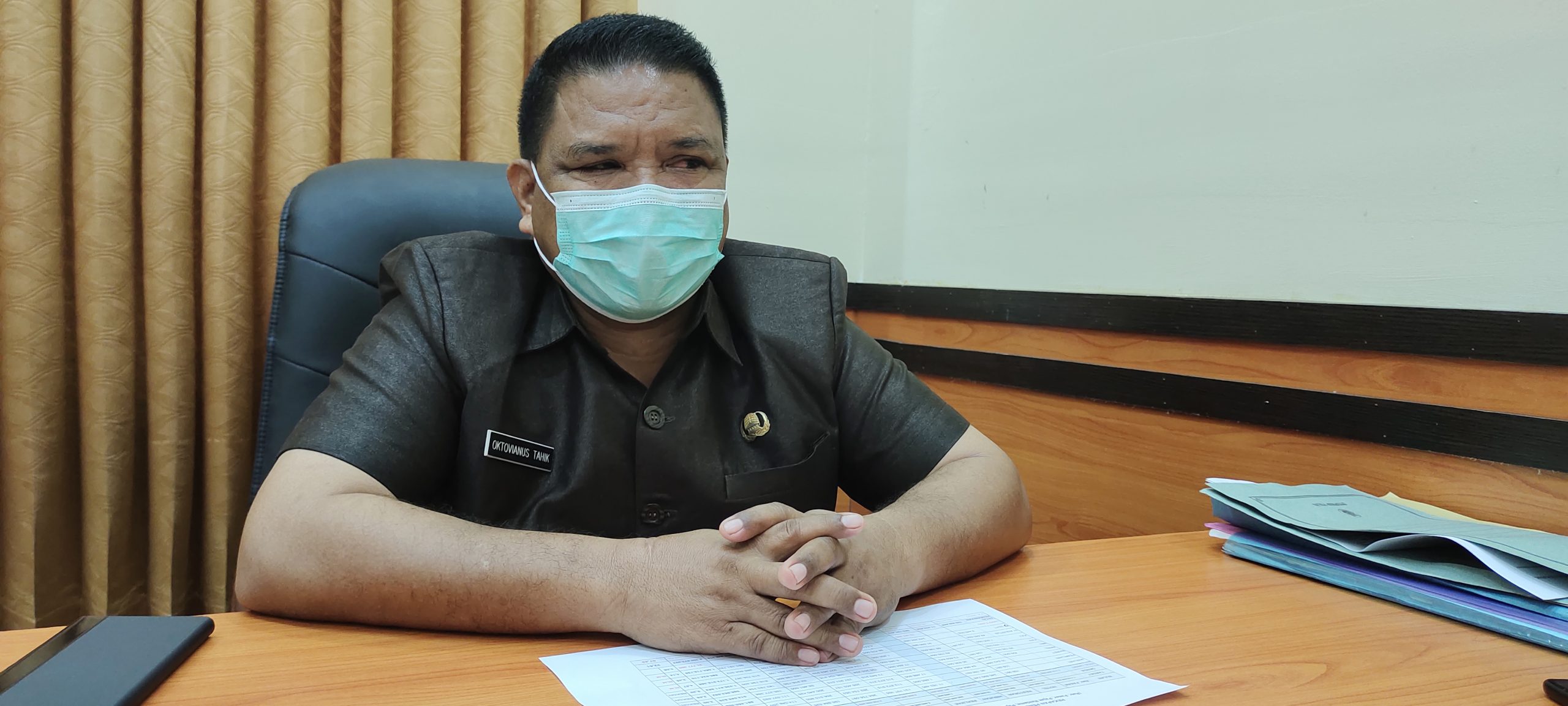 Kepala Badan Pendapatan Daerah Kabupaten Kupang Okto Tahik.