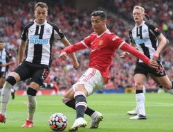 MU Vs Newcastle: Ronaldo Bawa Setan Merah Unggul di Babak I