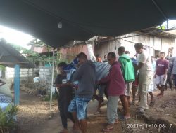 Isak Tangis Keluarga Sambut Jenazah Pemuda Meninggal di KM Sirimau