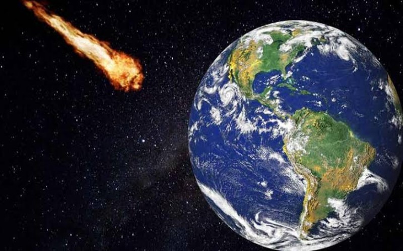 Foto. 2 asteroit raksasa sekaligus menuju bumi.