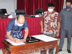 Walikota dan Pimpinan DPRD Teken Nota Kesepakatan KUA-PPAS Perubahan