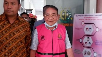 Foto. Mantan Bupati Kupang Ibrahim Agustinus Medah di tuntut 8 tahun penjara