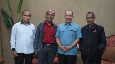 Foto. Wali Kota Kupang, Dr. Jefirstson R. Riwu Kore, MM, MH, terima kunjungan Ikatan Keluarga Amfoang di Kota Kupang.