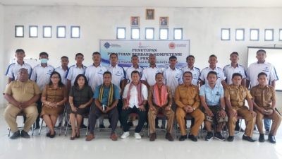 Foto. Sekda Obet Laha, Tutup Kegiatan Pelatihan Berbasis Kompetensi di UPTD Pelatihan Tenaga Kerja di Kabupaten Kupang