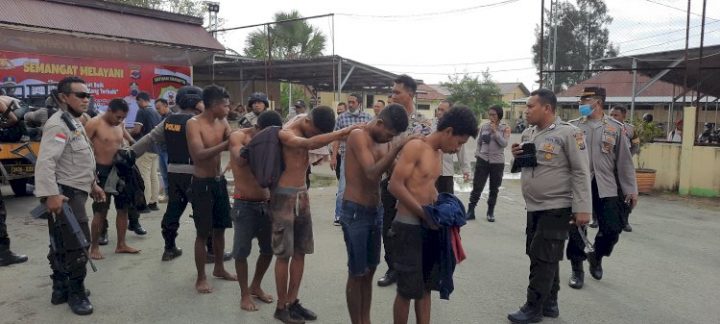 Foto. Lakukan pengeroyokan di Amarasi Polres Kupang amankan 26 pemuda asal Alor.