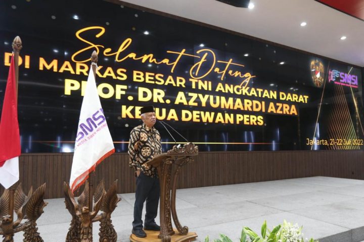 Foto. Ketua Dewan Pers Prof Dr Azyumardi Azra saat bicara di depan para pimpinan Serikat Media Siber Indonesia (SMSI).