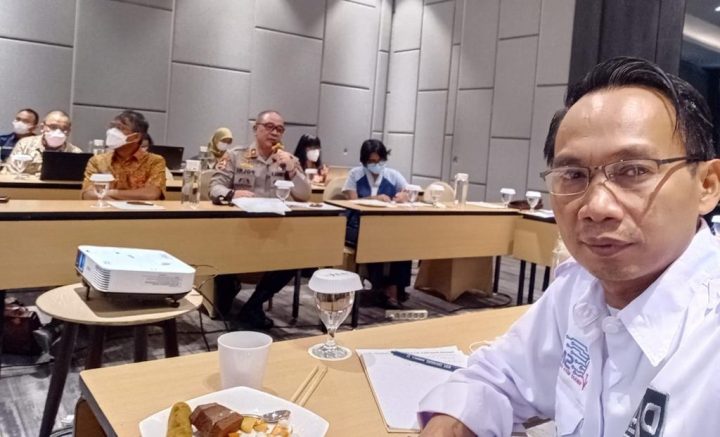 Foto. Dewan Pers mengadakan pertemuan dengan Menko Polhukam Prof. Mahfud MD, di Kantor Kemenkopolhukam, dalam Pertemuan ini untuk mendiskusikan draf Rancangan Kitab Undang-Undang Hukum Pidana (RKUHP). Jakarta, Kamis (28/07/2022).
