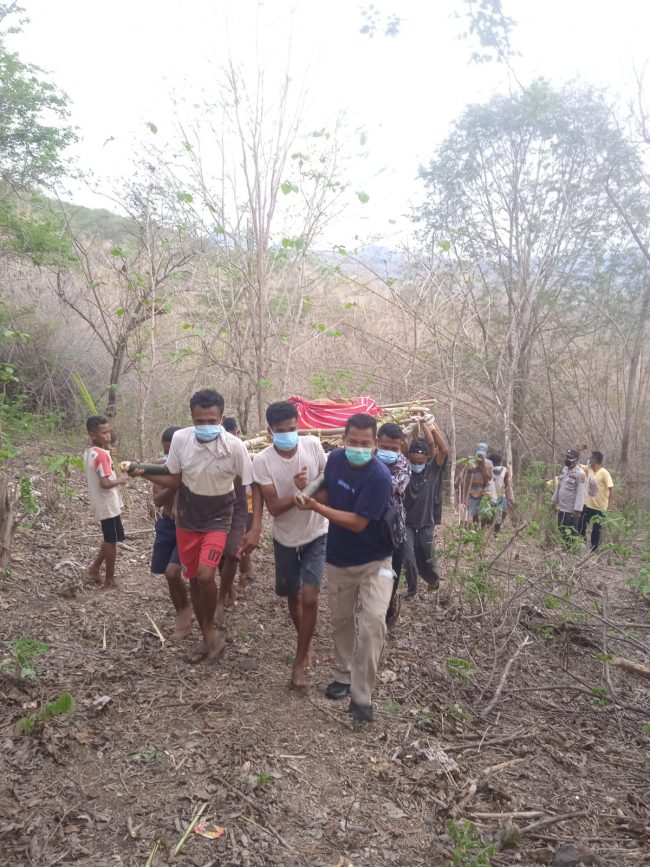 Foto. Korban Benyamin Basfain ( 83), warga Kelurahan Naikliu, Kecamatan Amfoang Utara Kabupaten Kupang - NTT di temukan meninggal dunia di kebun bekas Nefom Nanu kelurahan Naikliu, Kecamatan Amfoang Utara.