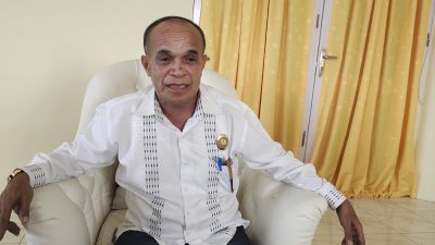 Foto. Ketua DPRD Kabupaten Kupang Daniel Taimenas.