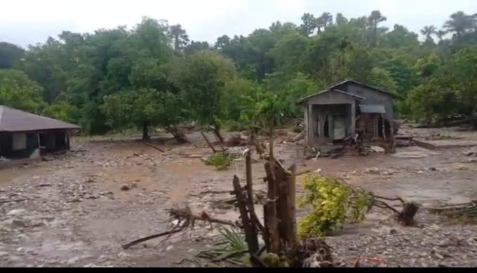 Sungai Siumate Meluap, Puluhan Rumah Warga Tersapu Banjir
