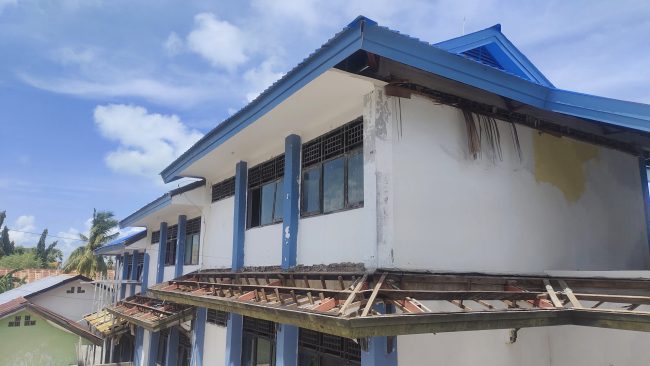 Kondisi Gedung SMAN 1 Kupang yang masih terbengkalai.