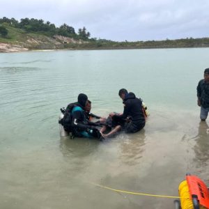 Tenggelam di Embung Muli, Tim SAR Gabungan Berhasil Evakuasi Seorang Remaja