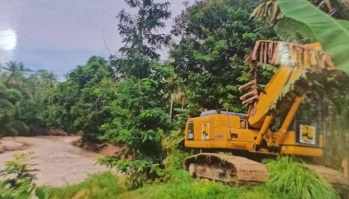 Ketua Komisi III DPRD Kabupaten Kupang, Deasy Ballo - Foeh menyampaikan terima kasih atas bantuan dan kordinasi baik itu Pemerintah Kabupaten Kupang, DPRD, BPBD Kabupaten, BPBD Propinsi dan pihak Balai Sungai II yang begitu sigap serta gerak cepat melakukan tanggap darurat terhadap kondisi bendungan Oesao.