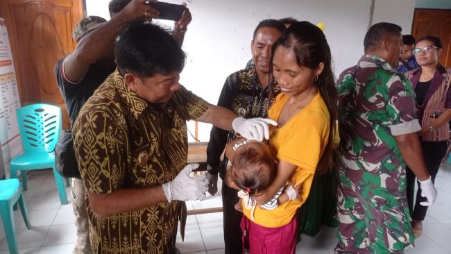 Foto. Tutup  Operasi Bulan Timbang, Wabub Jerry Manafe: Stunting di Kabupaten Kupang Menurun.