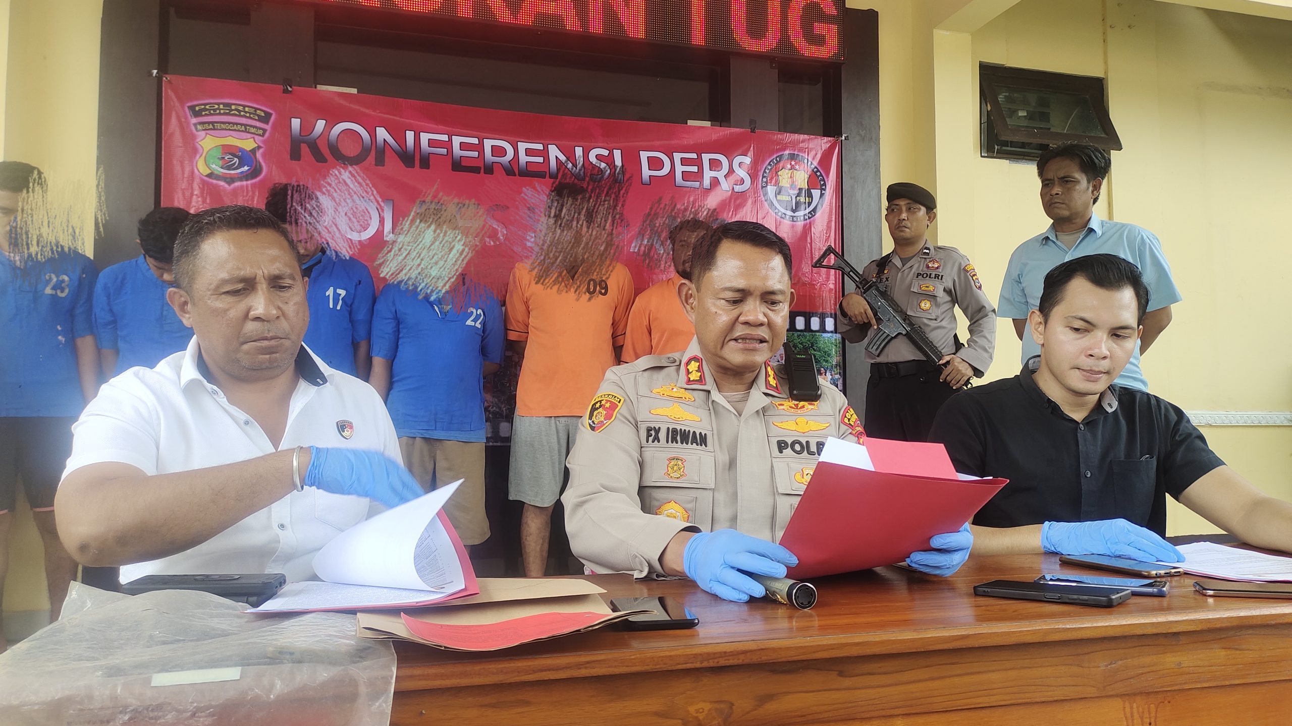 6 Pelaku Pencuri Baterai Tower Telkomsel di Kupang Terancam 7 Tahun Penjara.