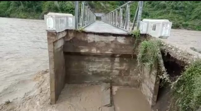 Foto. Banjir Kembali Melanda Kabupaten Kupang, Jembatan Termanu Putus Total.
