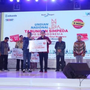 Undian Nasional Tabungan Simpeda, Nasabah Bank NTT Raih Hadiah Utama Rp 100 Juta