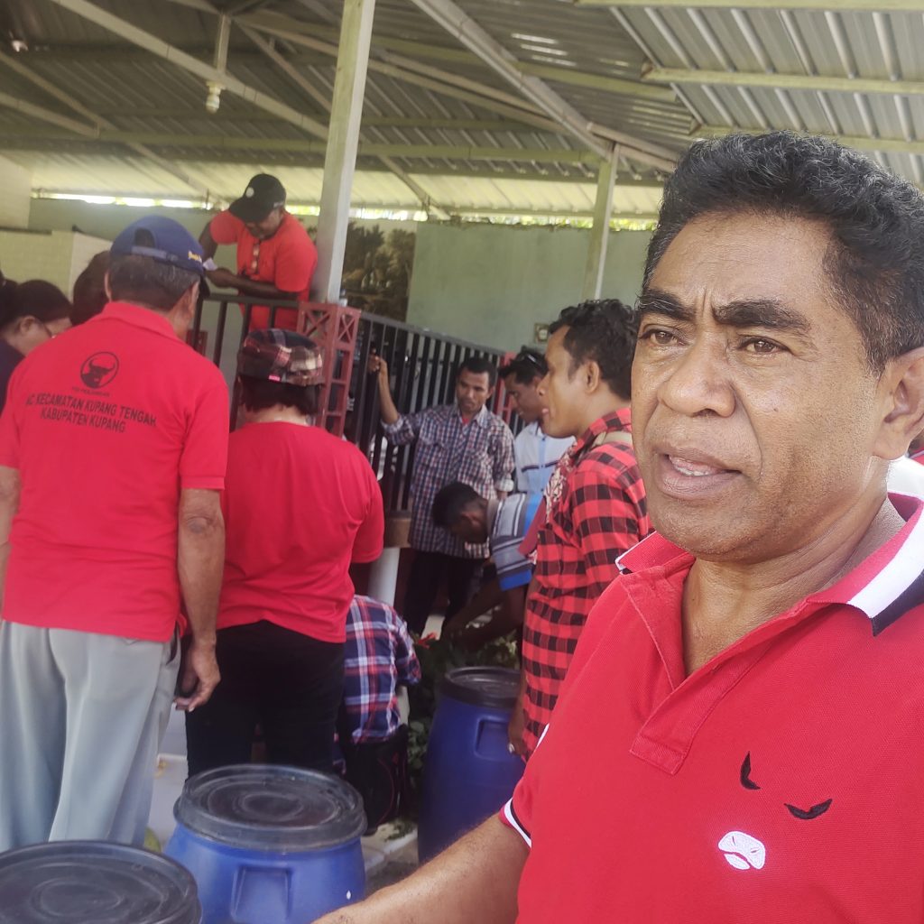 Antisipasi Kelangkaan, PDIP Kabupaten Kupang, Gelar Pelatihan Pembuatan Pupuk Organik bagi Petani