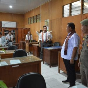 Sidak Hari Pertama Kerja, Penjabat Wali Kota Kupang dan Sekda Temukan Banyak ASN Tidak Masuk Tanpa Berita