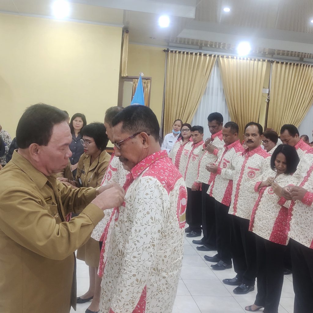 Foto. Majukan Pertanian, Bupati Korinus Masneno, Kukuhkan Dewan PERHIPTANI Kabupaten Kupang.