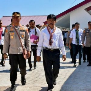 Pj. Wali Kota dan Kapolresta Tinjau SD Negeri Tenau yang di Segel Warga