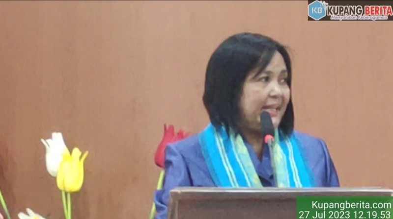 Foto. Wakil Ketua DPRD Kabupaten Kupang, Sofia  Malelak de-Haan.