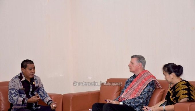 Foto. Plh. Sekda Kota Kupang Terima Kunjungan Dubes Selandia Baru Bahas Kerja Sama.