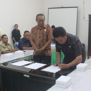 7 Pejabat Administrator di  Kabupaten Kupang Lakukan Serah Terima Jabatan
