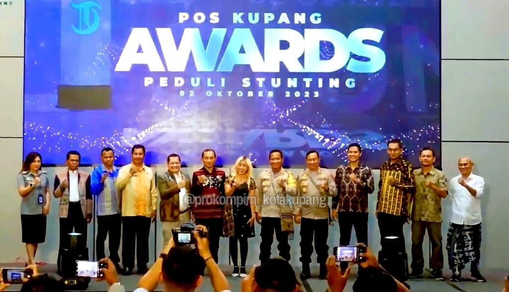 Foto. Pemerintah Kota Kupang Raih Penghargaan Pos Kupang Award Peduli Stunting 2023.