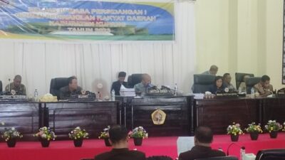 Foto. DPRD Kabupaten Kupang, Resmi Umumkan Pemberhentian Bupati dan Wakil Bupati.