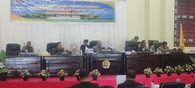Foto. DPRD Kabupaten Kupang, Resmi Umumkan Pemberhentian Bupati dan Wakil Bupati.