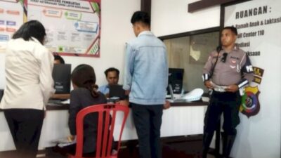 Foto. Oknum Petugas Pengisian BBM di Kota Kupang Diamankan Polisi.