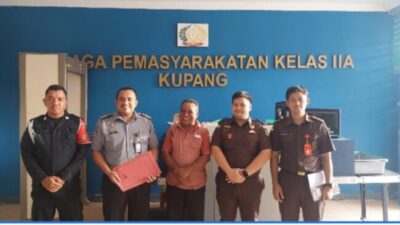 Foto. Kasus Korupsi Pekerjaan Pacuan Kuda Lifubatu, 2 Terpidana Dijebloskan ke Penjara.