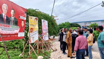 Foto. Bawaslu Kabupaten Kupang Berhasil Selesaikan Polemik Zona Pemasangan APK di Desa Penfui Timur.