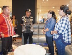 Jelang Perayaan Nataru, Penjabat Wali Kota Kupang Pantau Realisasi Pembayaran THR Karyawan