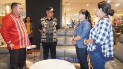 Jelang Perayaan Nataru, Penjabat Wali Kota Kupang Pantau Realisasi Pembayaran THR Karyawan