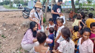Salut, Berbagi Ratusan Bingkisan Kasih Bersama Pemulung, 2 Kader Perindo Ini Serap Aspirasi Sosial