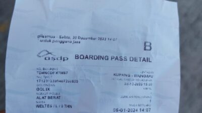 Foto. Diduga Ada Pungli Pemberangkatan Alat Berat di ASDP Ferry Bolok, Simak Penjelasan Petugas.