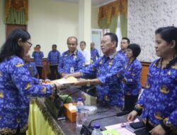 Bupati Kupang Serahkan DPA Tahun 2024 kepada SKPD di Lingkup Pemkab Kupang