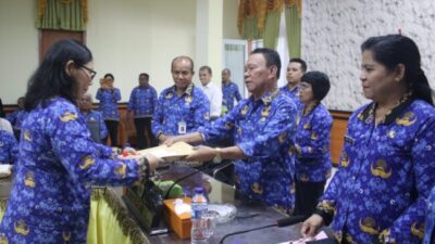 Bupati Kupang Serahkan DPA Tahun 2024 kepada SKPD di Lingkup Pemkab Kupang