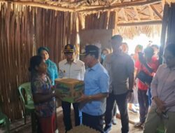 Kunker ke Kabupaten Kupang Pj.Gubernur NTT Berikan Bantuan Stunting