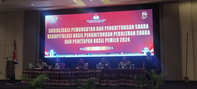 Foto. Pastikan Kelancaran Pemilu 2024, KPU Kabupaten Kupang Gelar Sosialisasi.