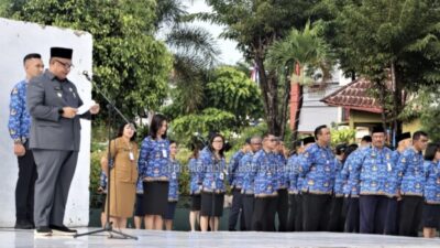 Foto. Pimpin Apel Korpri, Penjabat Wali Kota Kupang Sampaikan Sejumlah Arahan.