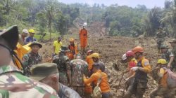Longsor di Kabupaten Bandung Barat : 10 Orang Hilang, Tiga Diantaranya Meninggal Dunia