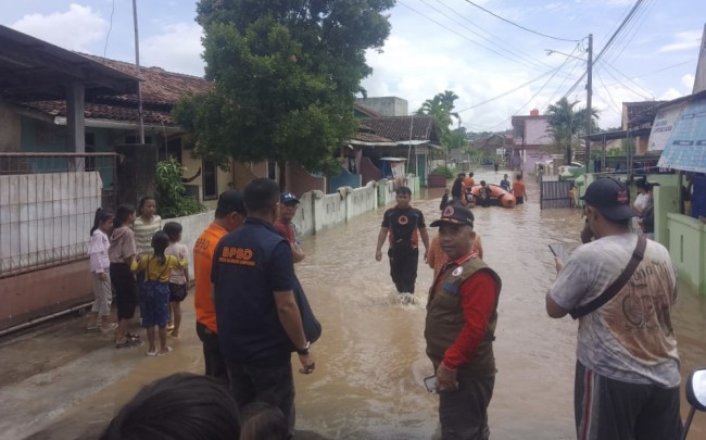 Foto. Banjir Rendam 4 Kecamatan di Kabupaten Pesawaran, 338 KK Terdampak.