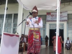 Kenakan Pakaian Kebesaran Adat TTS, Pj. Bupati Kupang Pimpin Upacara Hari Lahir Pancasila