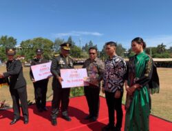 Luar Biasa, Polres Kupang Raih Juara 1 Lomba Karnaval Kategori Fashion Show Tenun Modifikasi