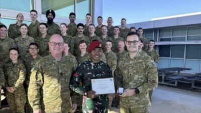 Foto. Sosok Kopasus Terbaik Asal NTT Jadi Siswa Terbaik di Militer Australia.