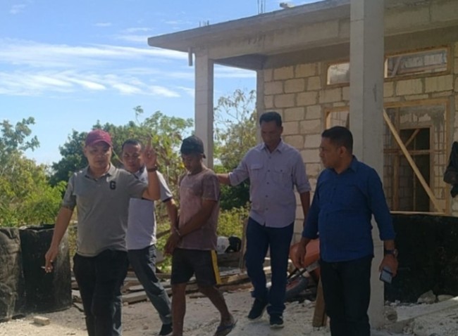 Foto. Tim Tangkap Buron Kejaksaan Tinggi NTT, Bekuk 1 DPO Kasus Persetubuhan Anak di Rote.